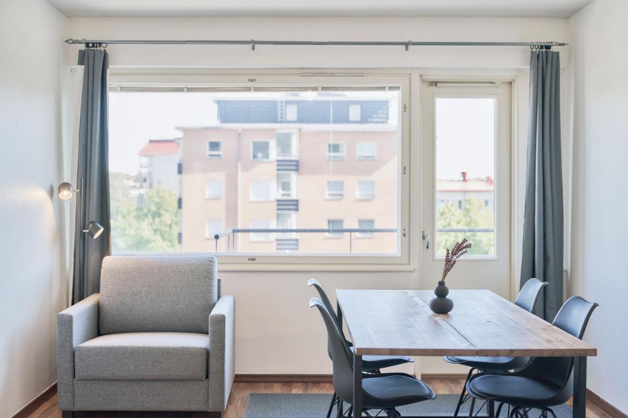Norden Homes Turku 2-Bedroom Nordic Apartment Buitenkant foto